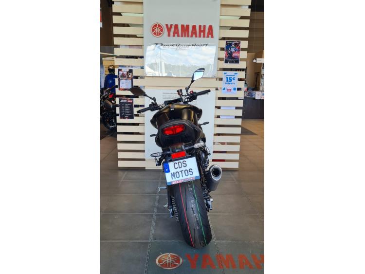 YAMAHA MT-10