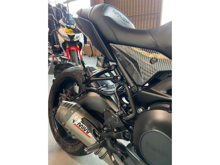YAMAHA MT-09