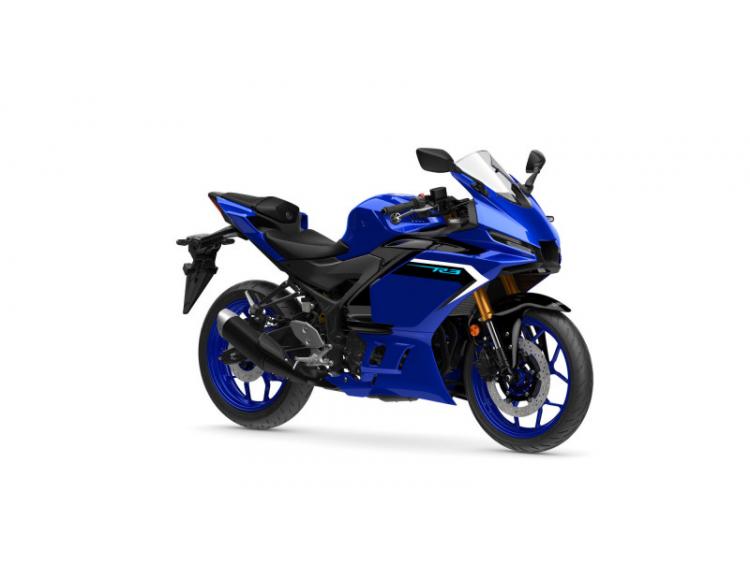YAMAHA R3 2025