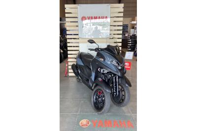 YAMAHA TRICITY 300