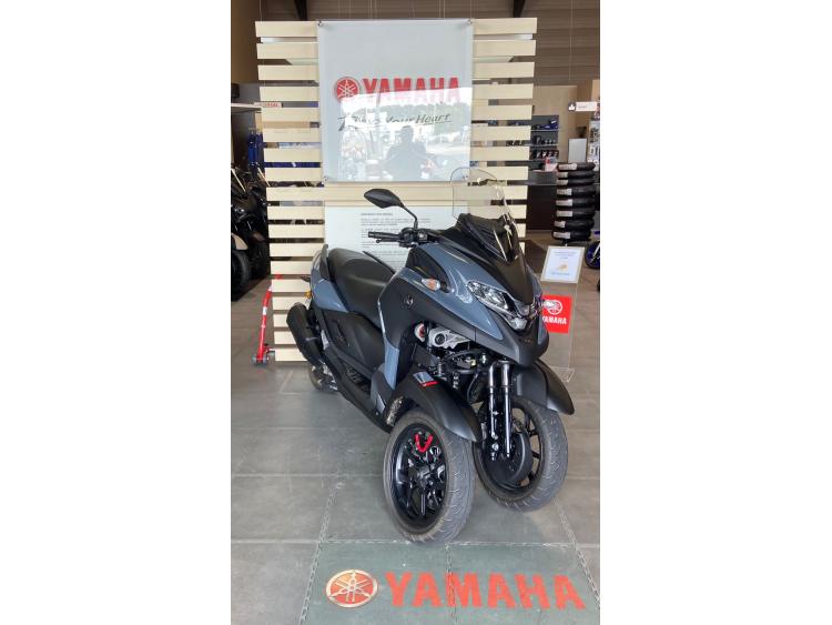 YAMAHA TRICITY 300