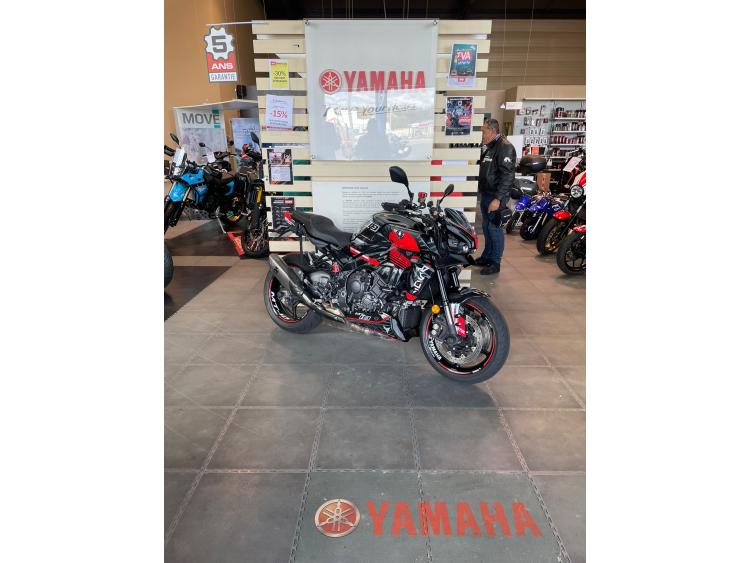 YAMAHA MT-10