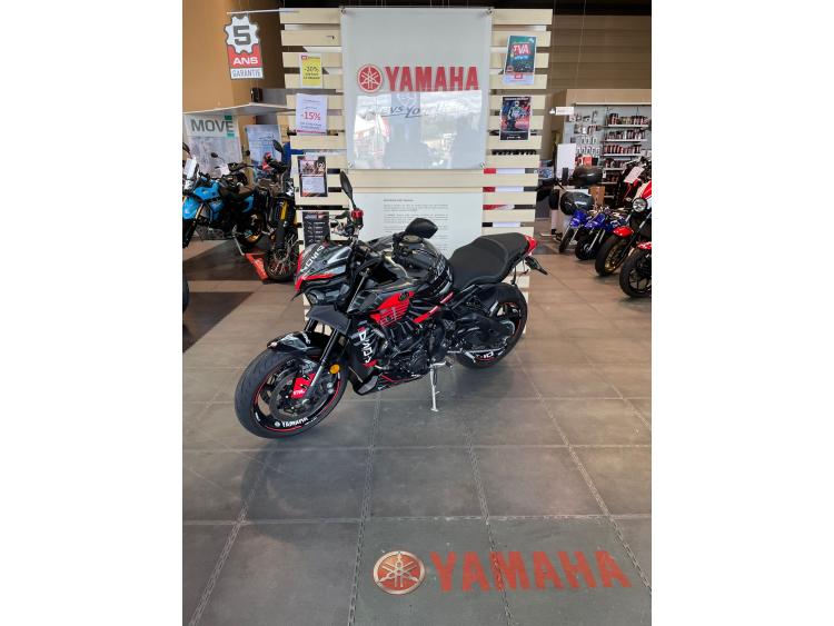 YAMAHA MT-10