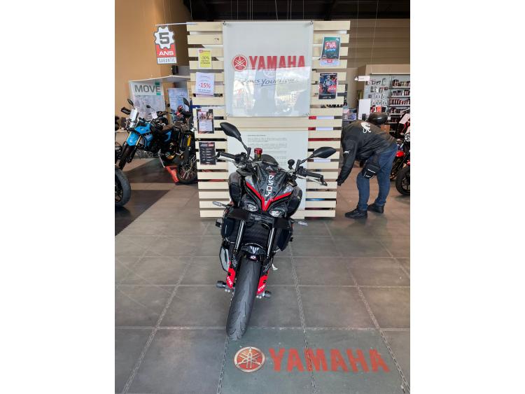 YAMAHA MT-10