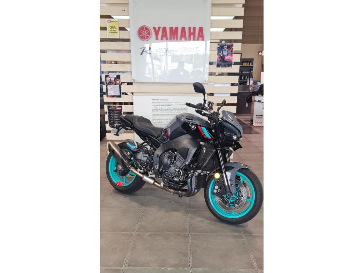 YAMAHA MT-10