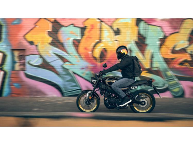 YAMAHA XSR 125 Legacy