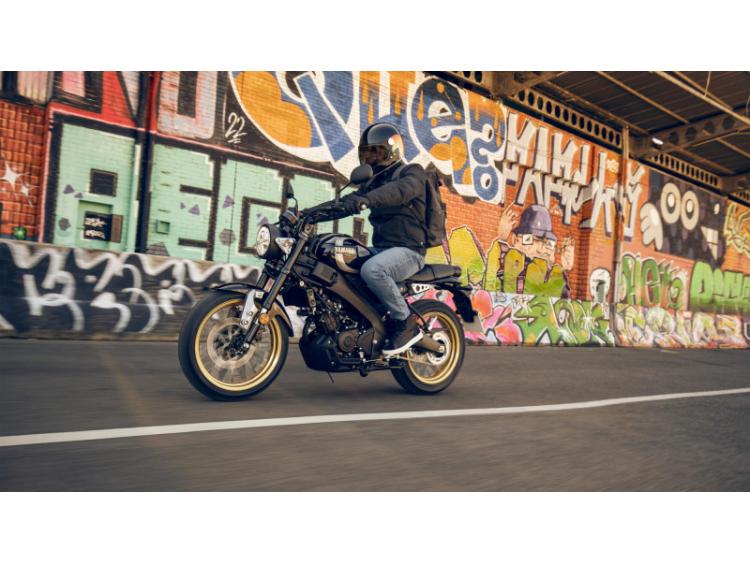 YAMAHA XSR 125 Legacy