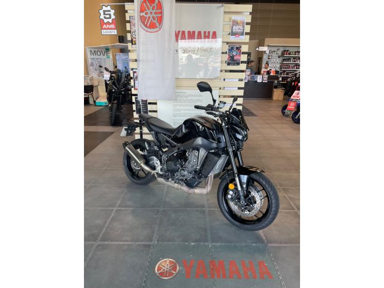 YAMAHA MT-09