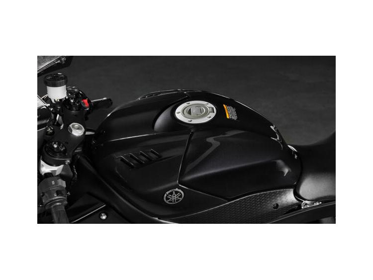 YAMAHA R6 RACE